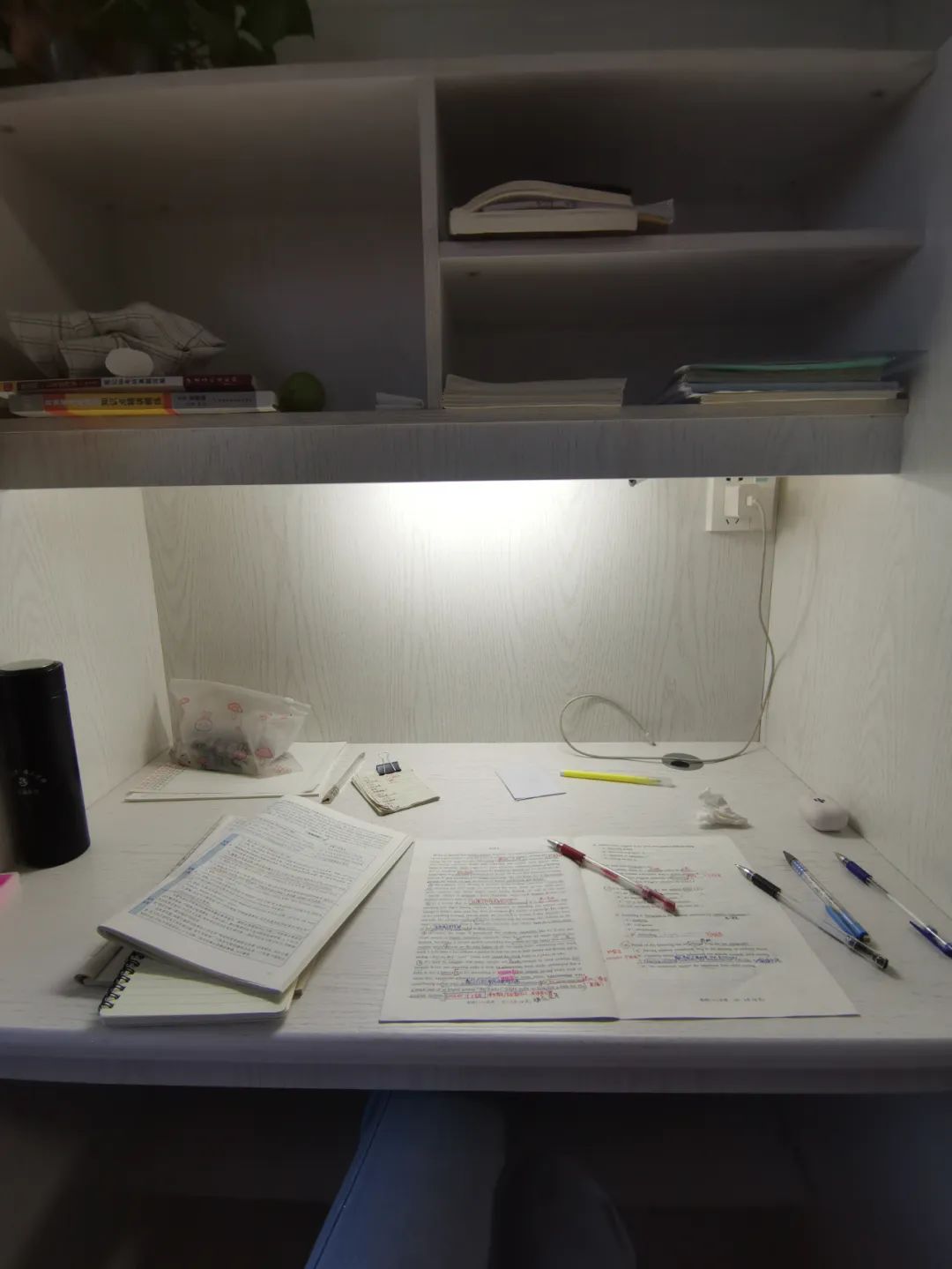 县城自习室里的小镇青年，有什么理由被大城市的瞧不起？