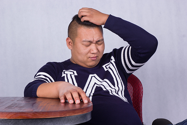 为啥有的人抽一辈子烟也不得肺癌,为什么有人吸一辈子烟还活一百岁