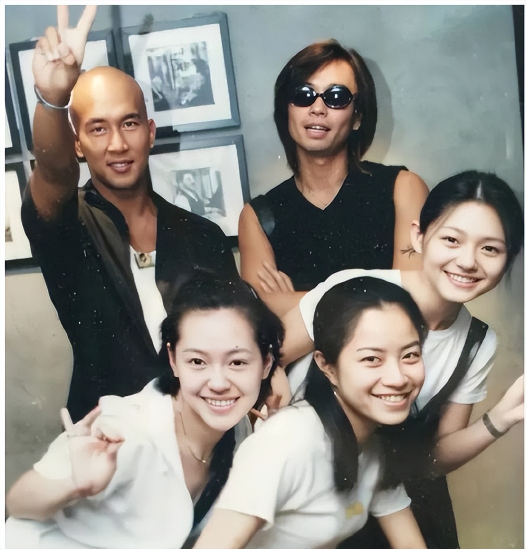 依宝诺经典传承系列腕表,中年男人戴什么智能手表