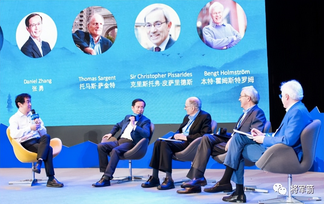 卸任阿里巴巴董事长后的马云,马云卸任阿里巴巴董事意味着什么