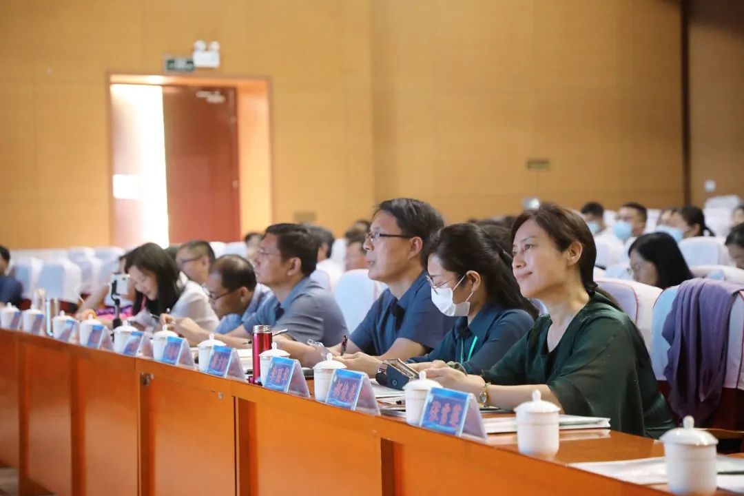 绔犱笜绂忔嘲灏忓鐮斿,涓撳灏忓鏁板璁插骇