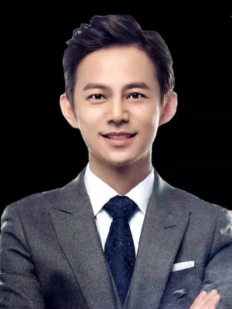 何炅与神秘男子十指相扣,何炅当街牵手完整视频