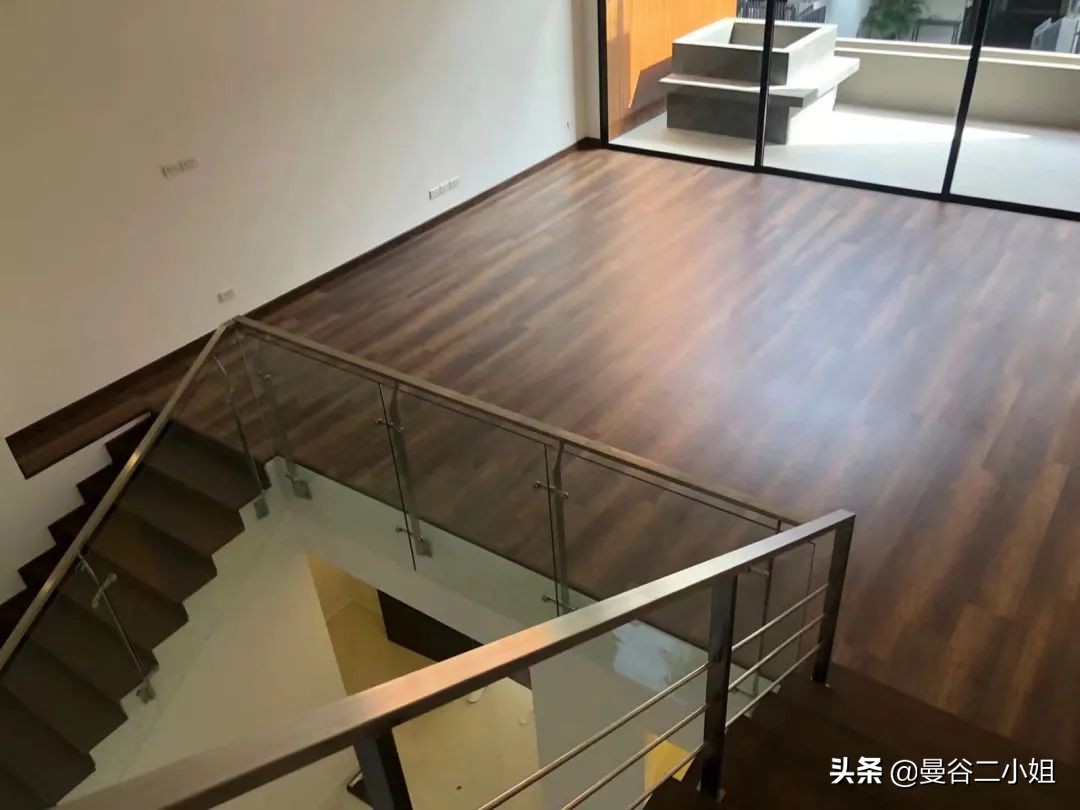 泰国自建豪华别墅,四川美女在泰国买房