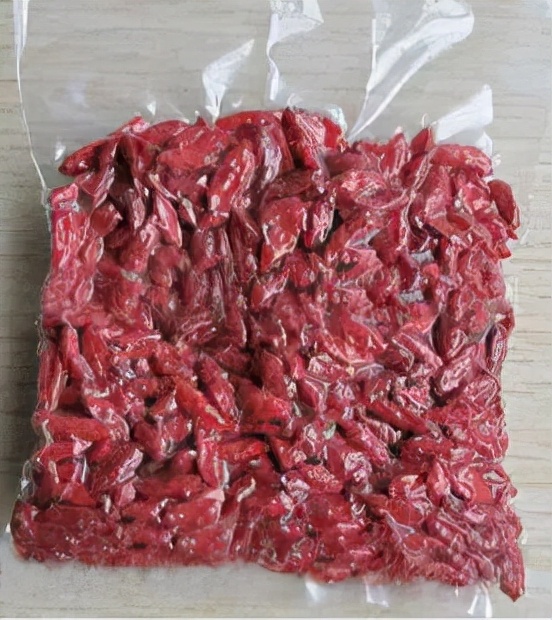 新鲜的枸杞晒不干怎么保存,买回来的枸杞不干怎么晒干