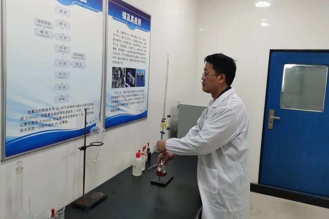 「先进典型」氧化铝除铁“达人”