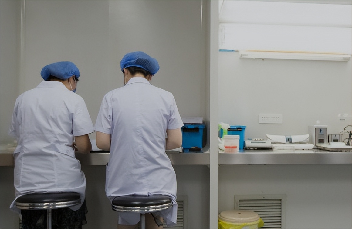 12年前，武汉医学博士11天5次捐精意外猝死，机构：我们只赔8.8万