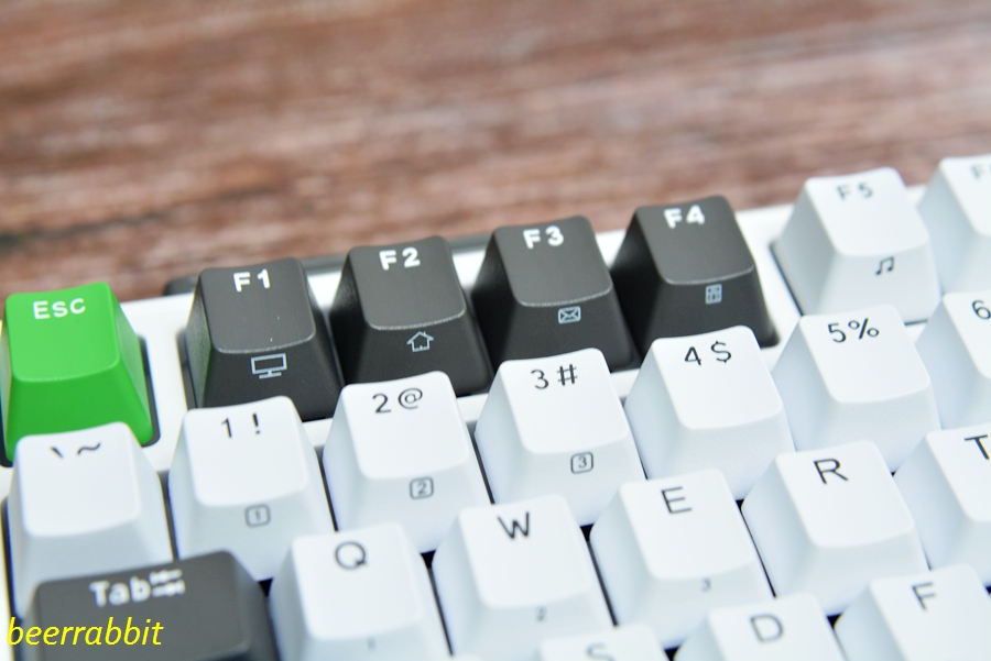 珂芝k75ttc烈焰紫,k75珂芝ttc快银轴是性能版吗