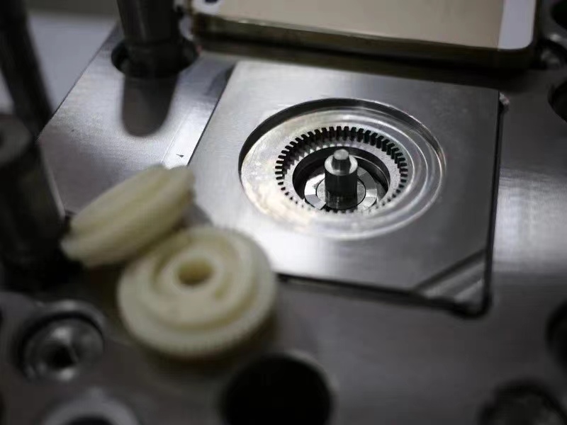 高精度塑胶齿轮注塑模具与精密电火花加工工艺