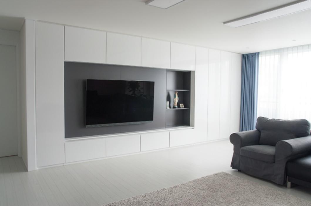 小户型收纳电视柜设计,电视柜这样设计美观又实用