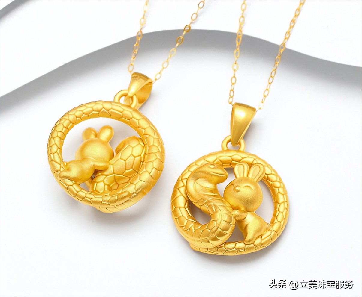 网上买黄金首饰比实体店便宜吗,为什么现在的黄金首饰都这么便宜