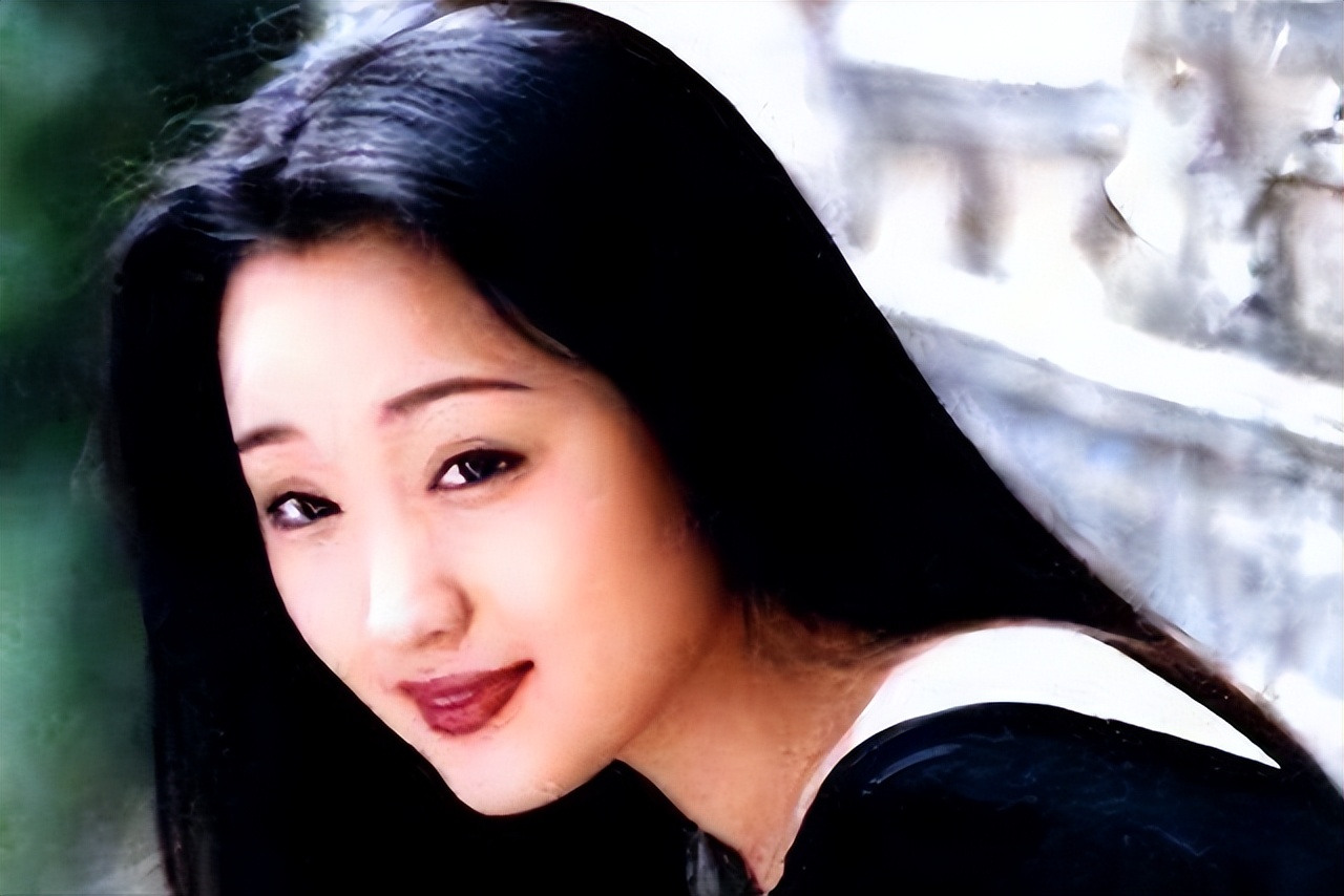 曾为爱隐退7年被前夫抛弃,曾为爱隐退七年被前夫抛弃