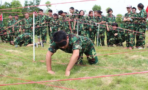 适合年轻人玩的团建小游戏,适合团建的小游戏冷门