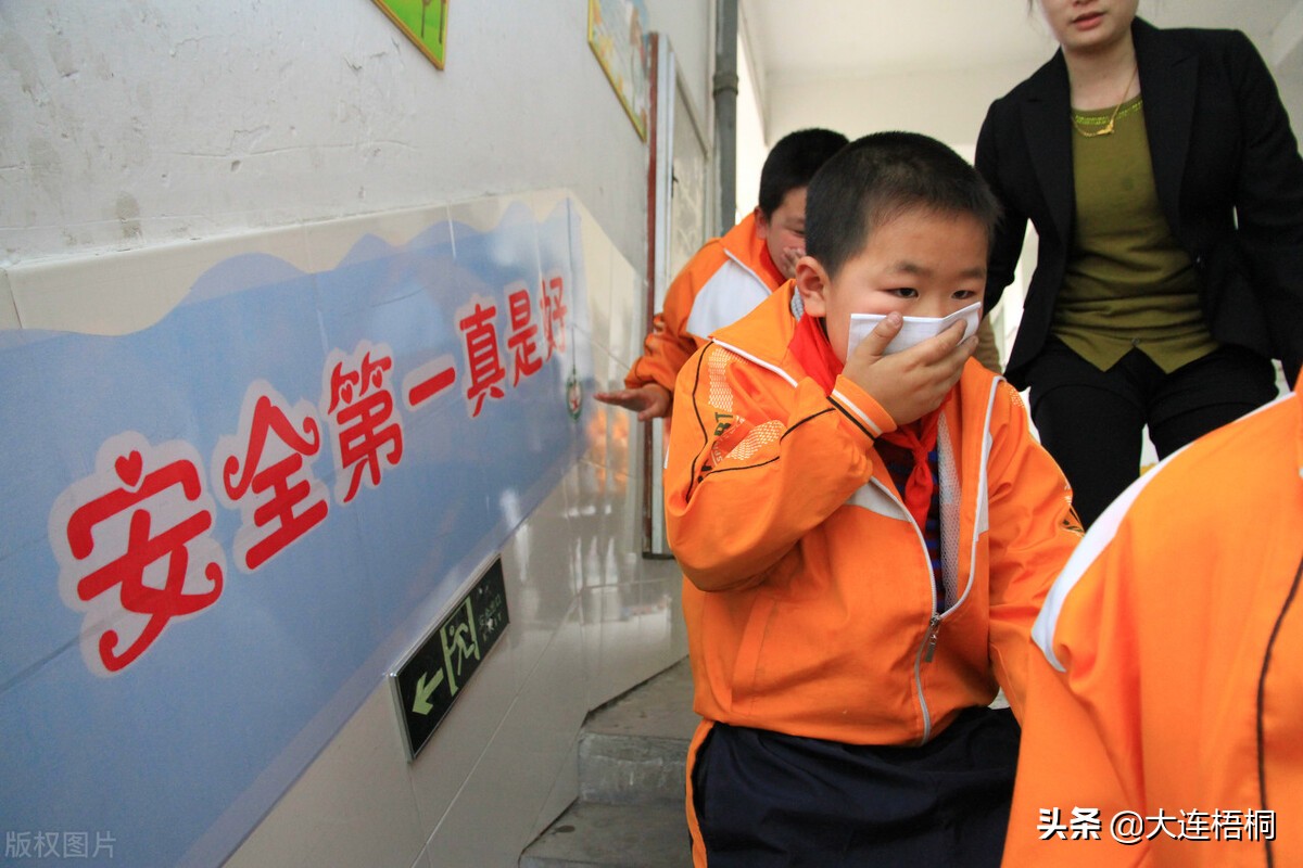 世上从来就没有救世主,却可能有夺命的酥油灯