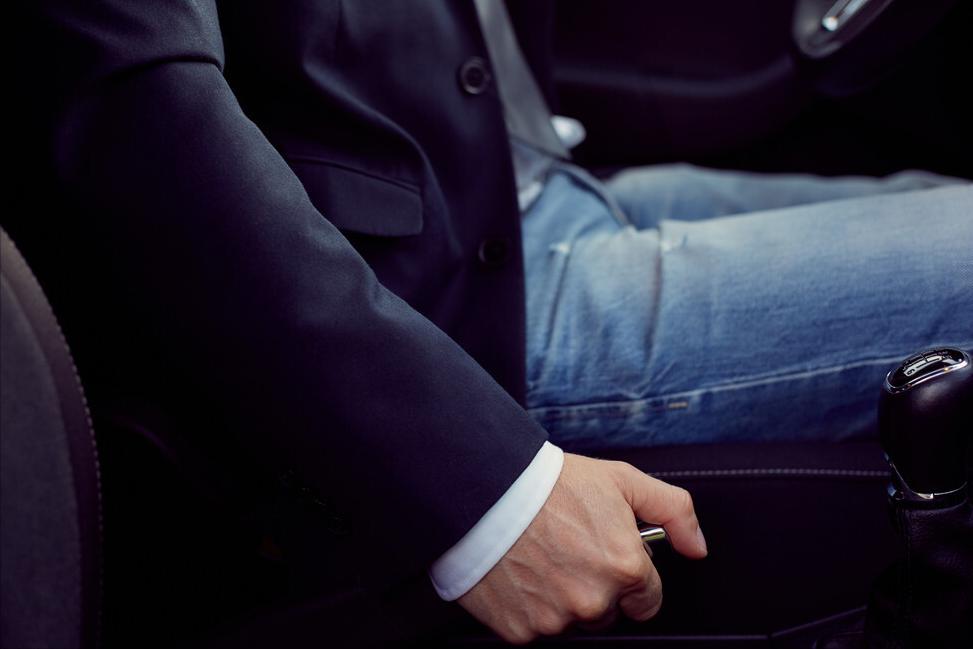 汽车久放解不开锁,车子长时间不开要怎么保护