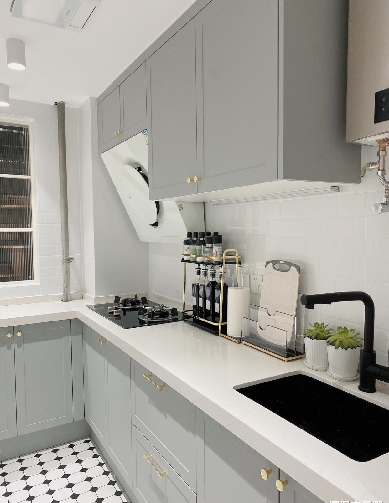 带你看下90后的厨房,70后80后90后的妈妈做饭太真实了