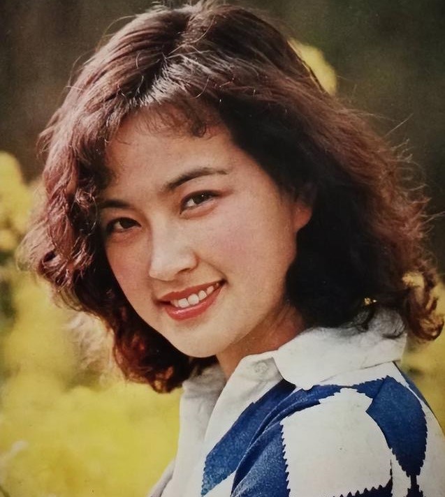 明星下颚骨整容后遗症,脸像鞋拔子怎么改善