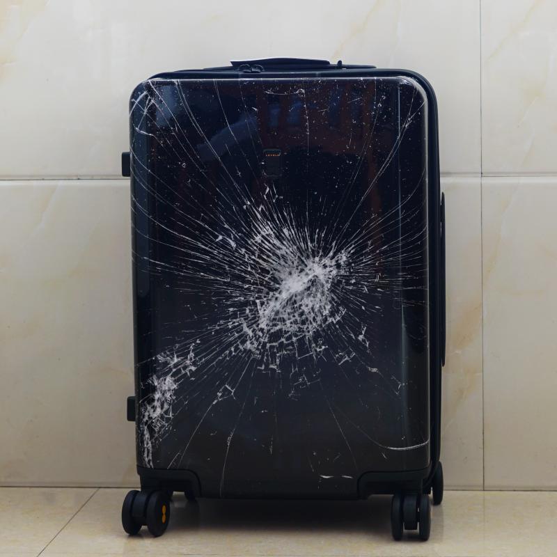 地平线八号行李箱周杰伦代言的吗,地平线行李箱周董