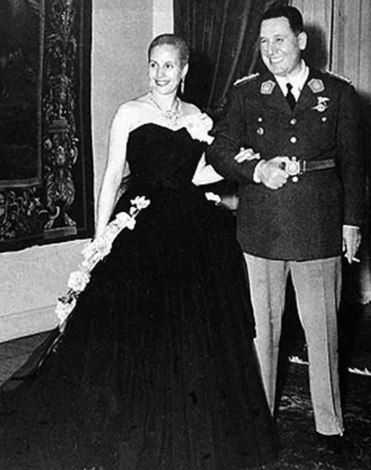 阿根廷夺冠庆典梅西如释重负,梅西夺冠巴萨会哭吗