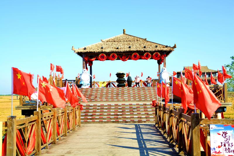 辽宁盘锦在哪个地方,去盘锦旅游哪里好