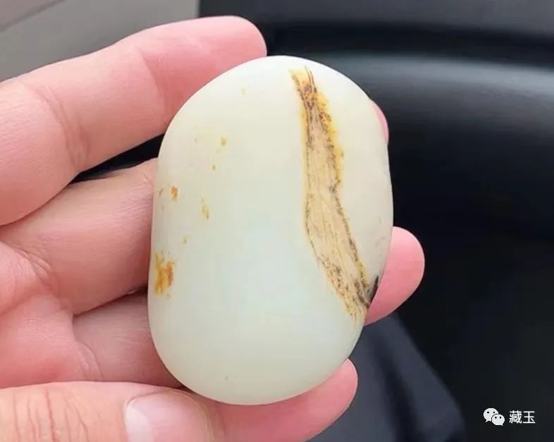 籽料白皮和棉的手感,和田籽料斑纹皮