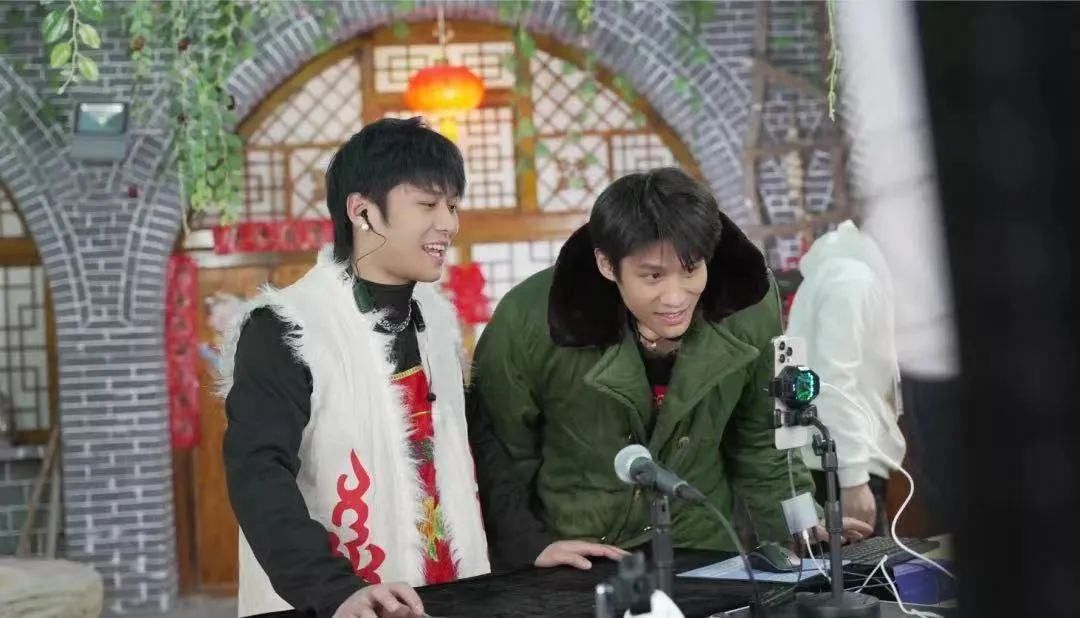 小杨哥在tiktok上挣多少钱,小杨哥宣布入局tiktok