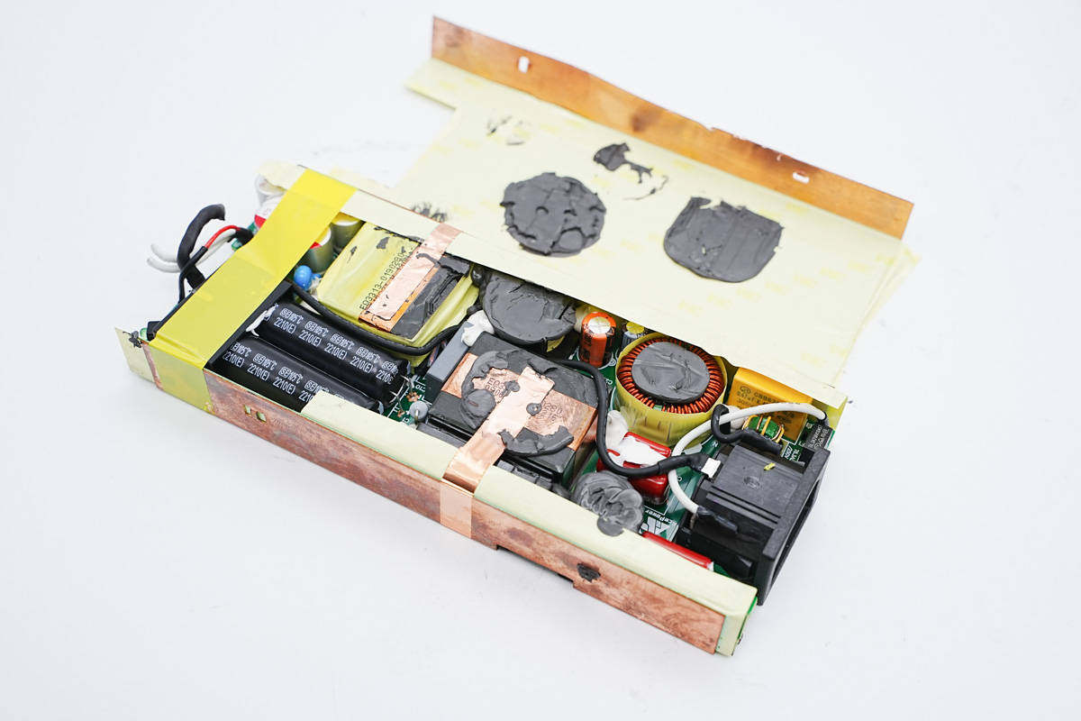 雷蛇笔记本氮化镓适配器,雷蛇330w氮化镓适配器