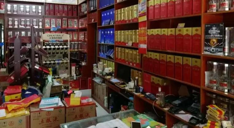 路边烟草店没人为什么还挣钱,路边的烟酒专卖店开什么盈利