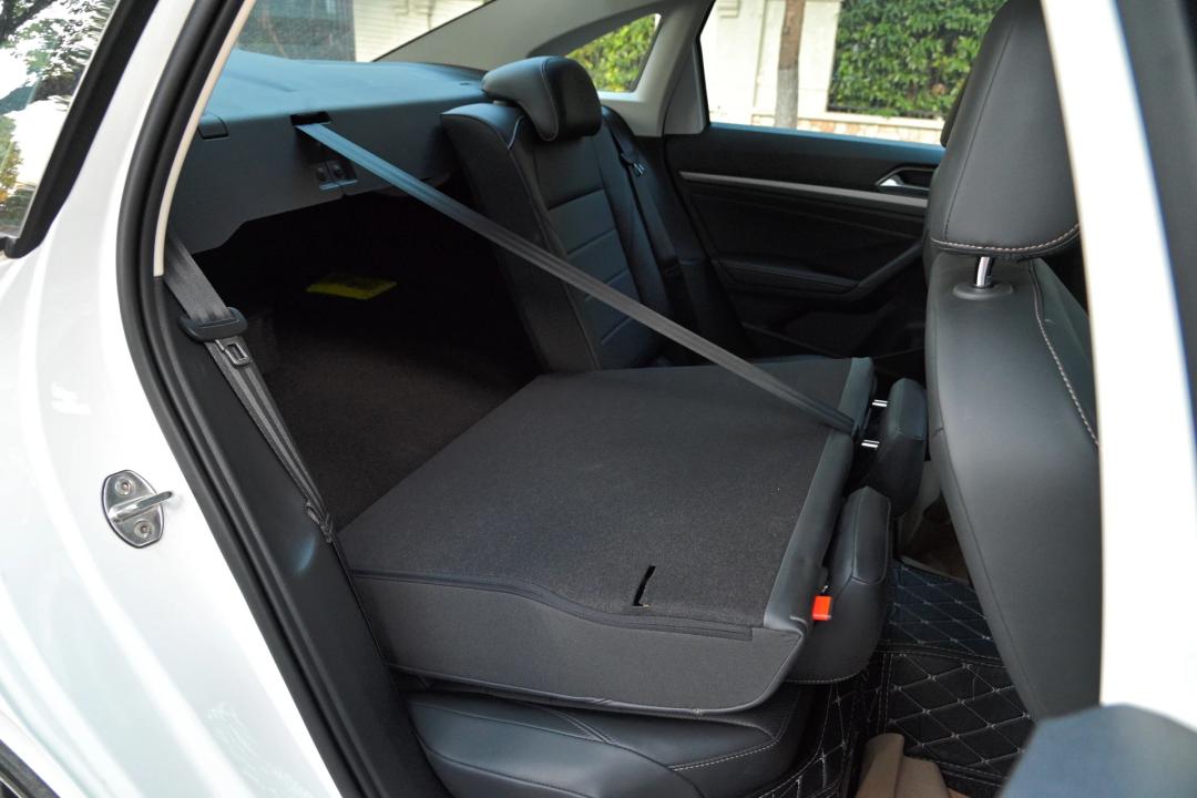 2015款朗逸1.4t二手现在值多少钱,大众朗逸1.5t星空顶配