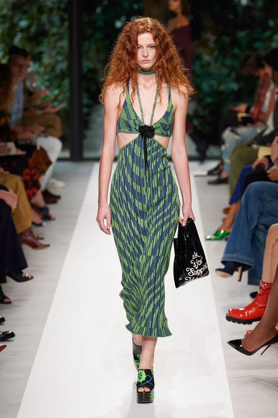 20款绝对令人惊艳的衣服,盘点那些颜值超高的衣服