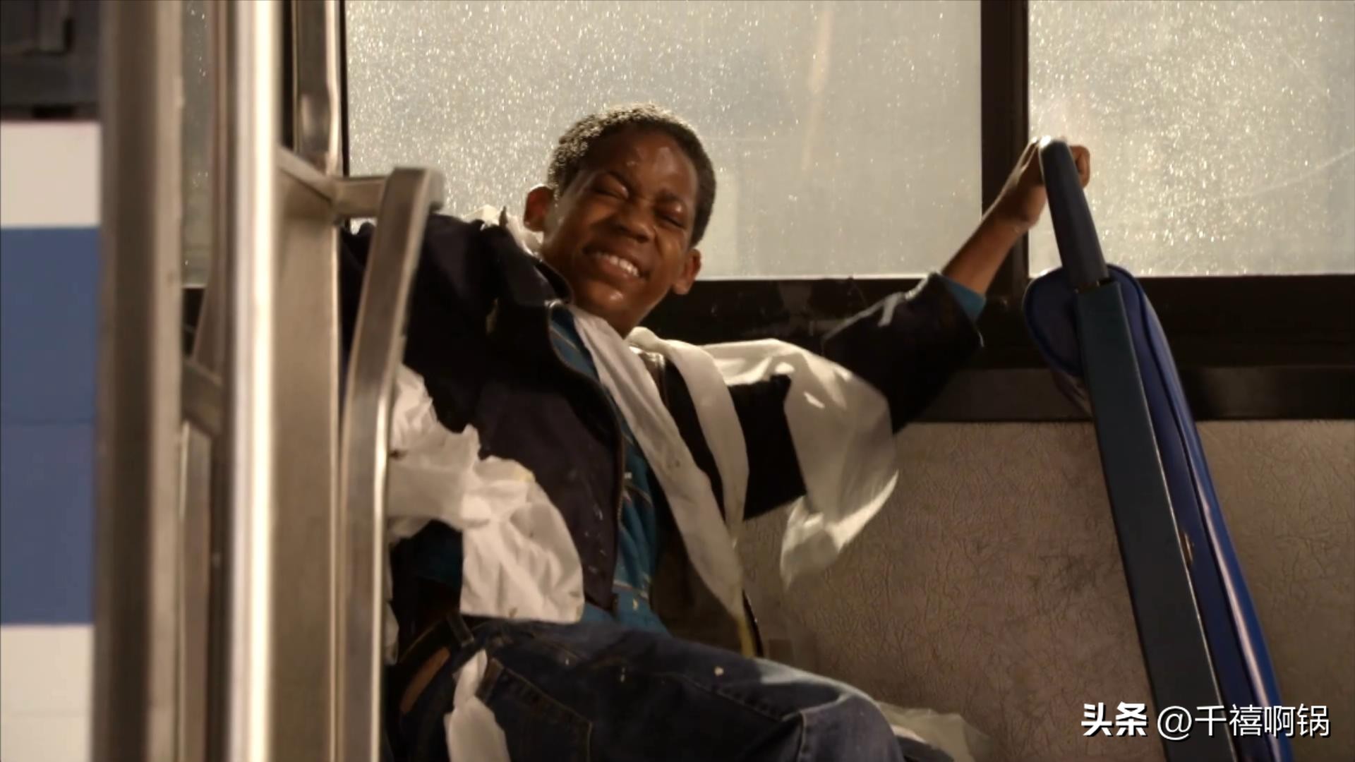 13岁男孩误入成人派对，后果很严重！