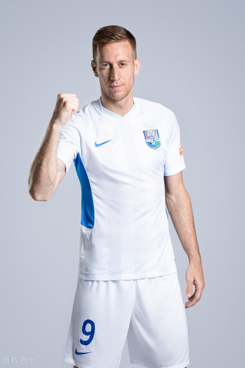 天津津门虎全家福英语版,天津全家福照片