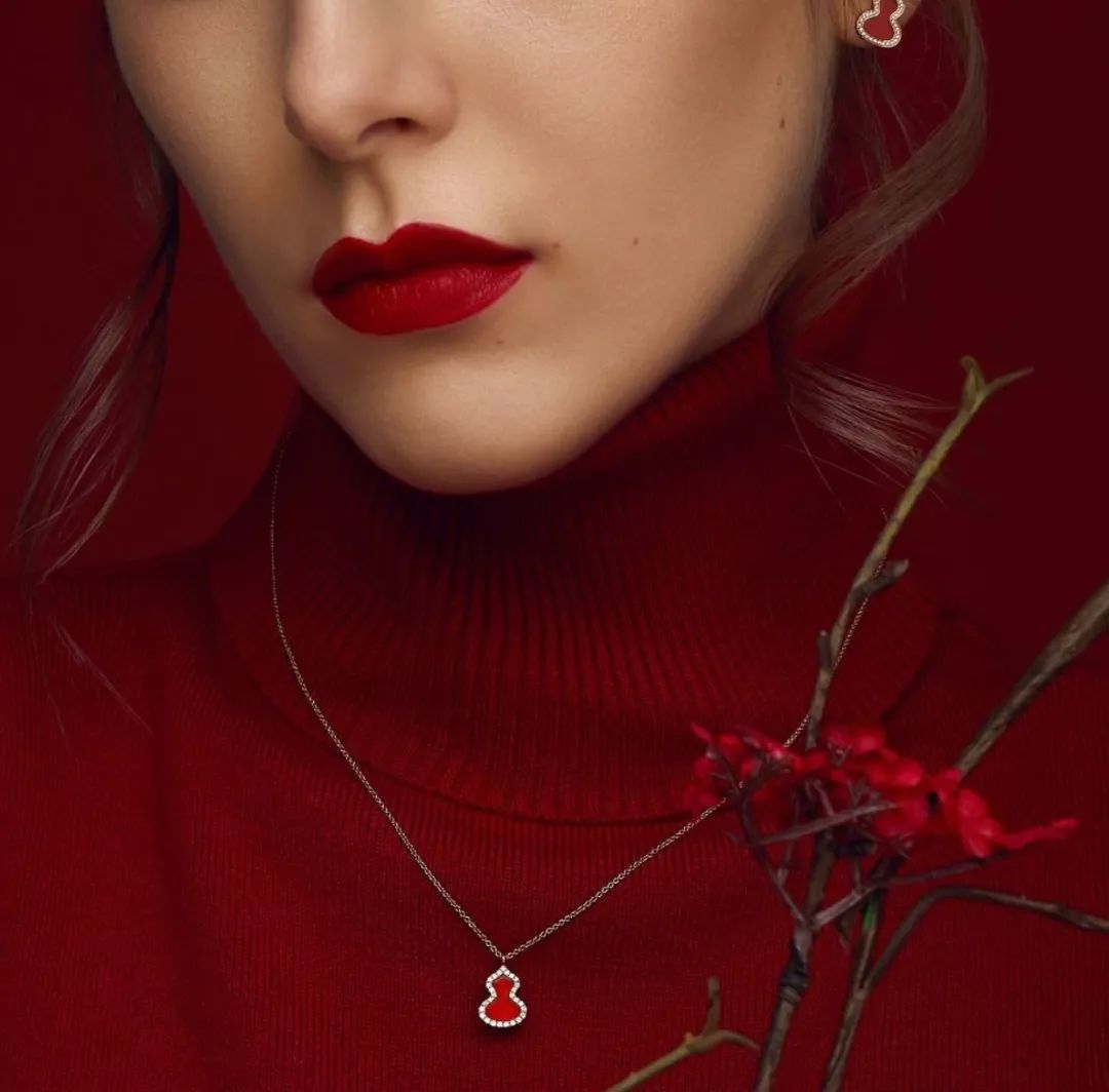 毕业季礼物大推荐，一万元也可以买彩宝