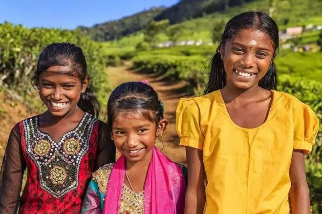 斯里兰卡蓝宝石值不值得收藏,斯里兰卡星光蓝宝石