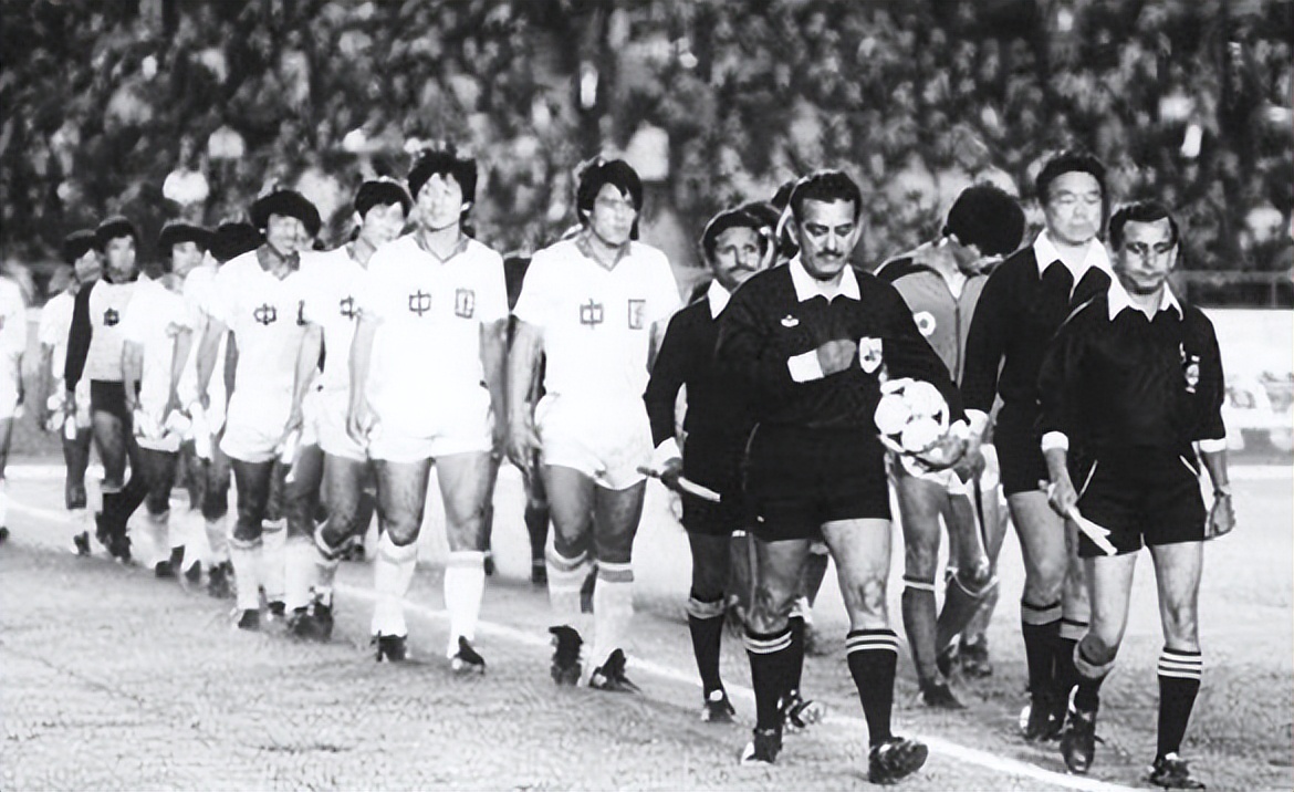 扬科维奇足球生涯集锦,扬科维奇带领男足冲击世界杯