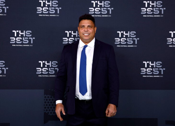 黑酷梅西，粉红摩根，国际足联颁奖典礼上的足坛时尚圈