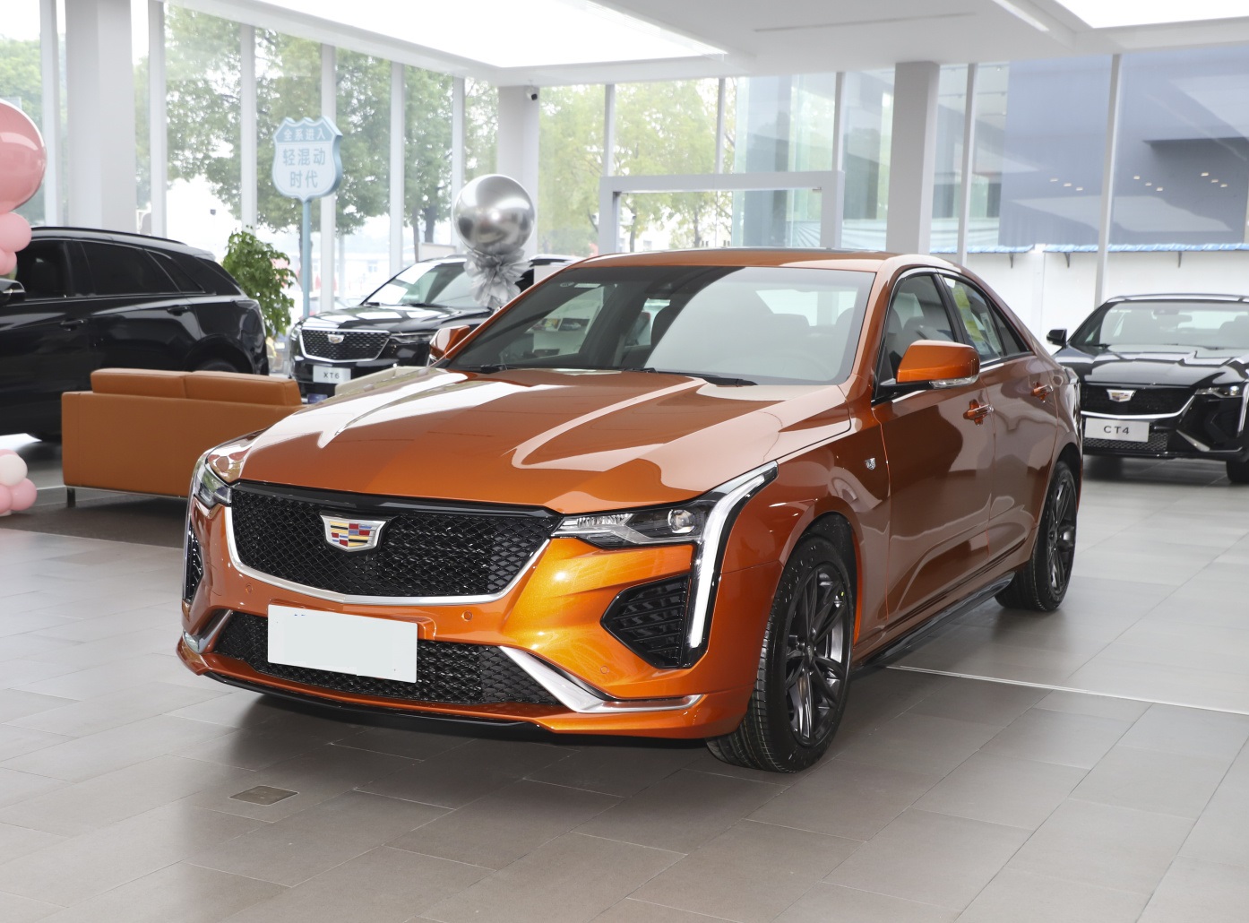 凯迪拉克ct4豪华版值不值得入手,凯迪拉克ct4豪华型落地下来多少钱