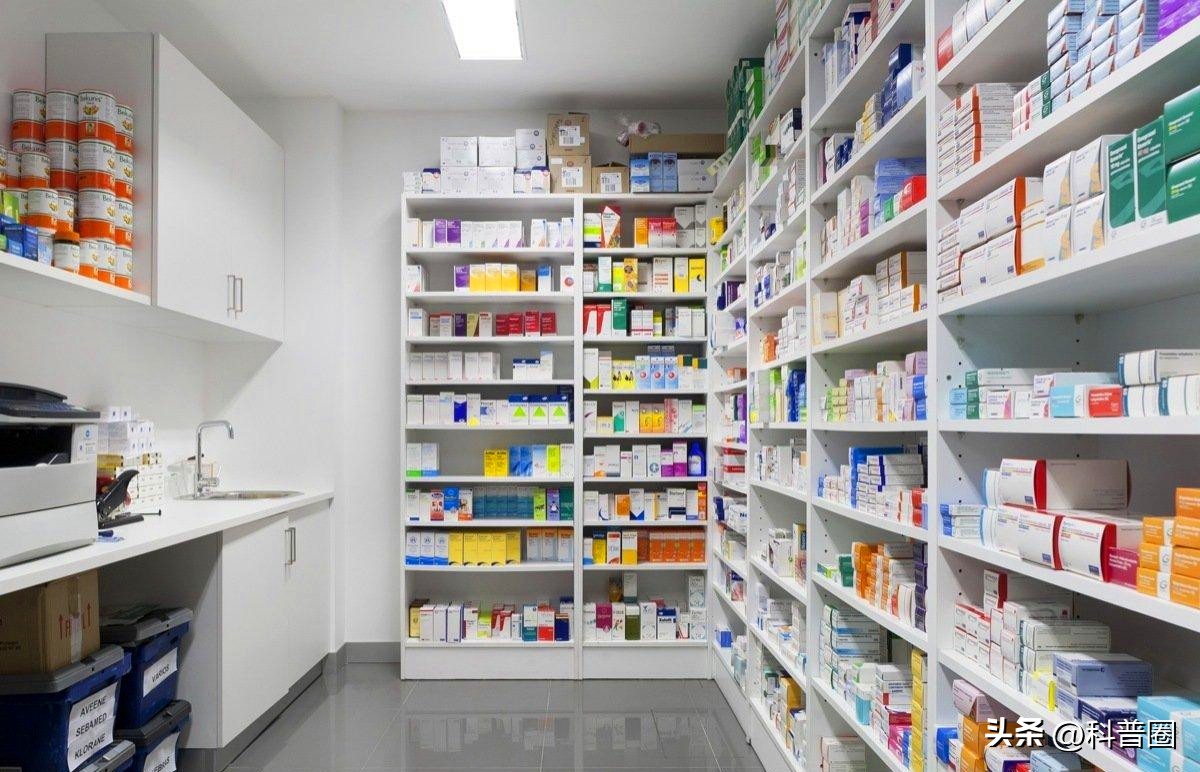 为什么大街小巷到处都是药店,满大街都是药店药店靠什么挣钱