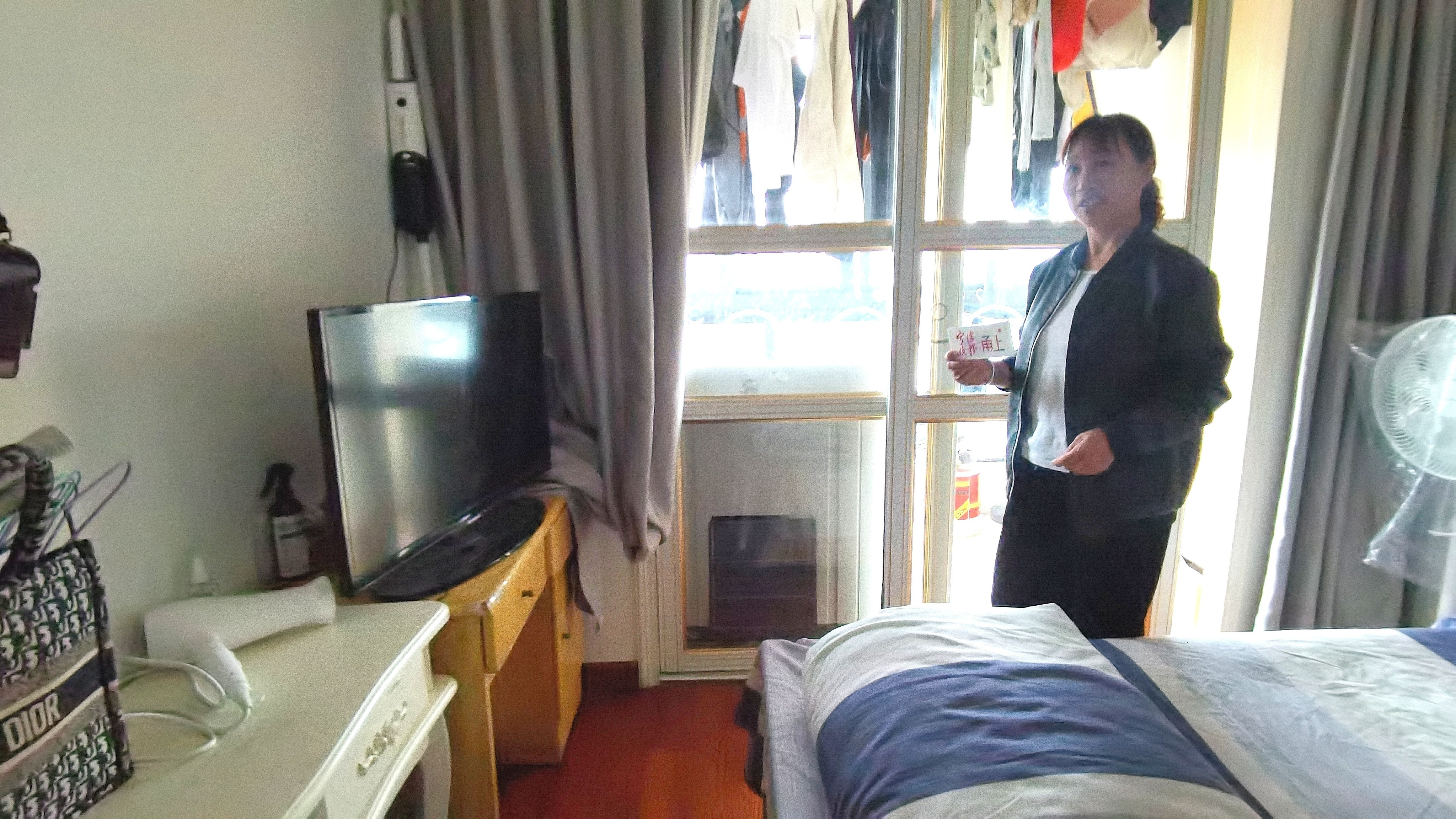 拎包入住新房，宁波环卫工夫妇：新市民住房保障政策，让我们有了家的感觉