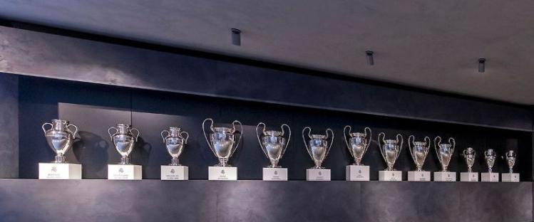 场上场下对比视频,场上场下的较量