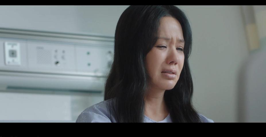 隐忍20年，她终于发疯了