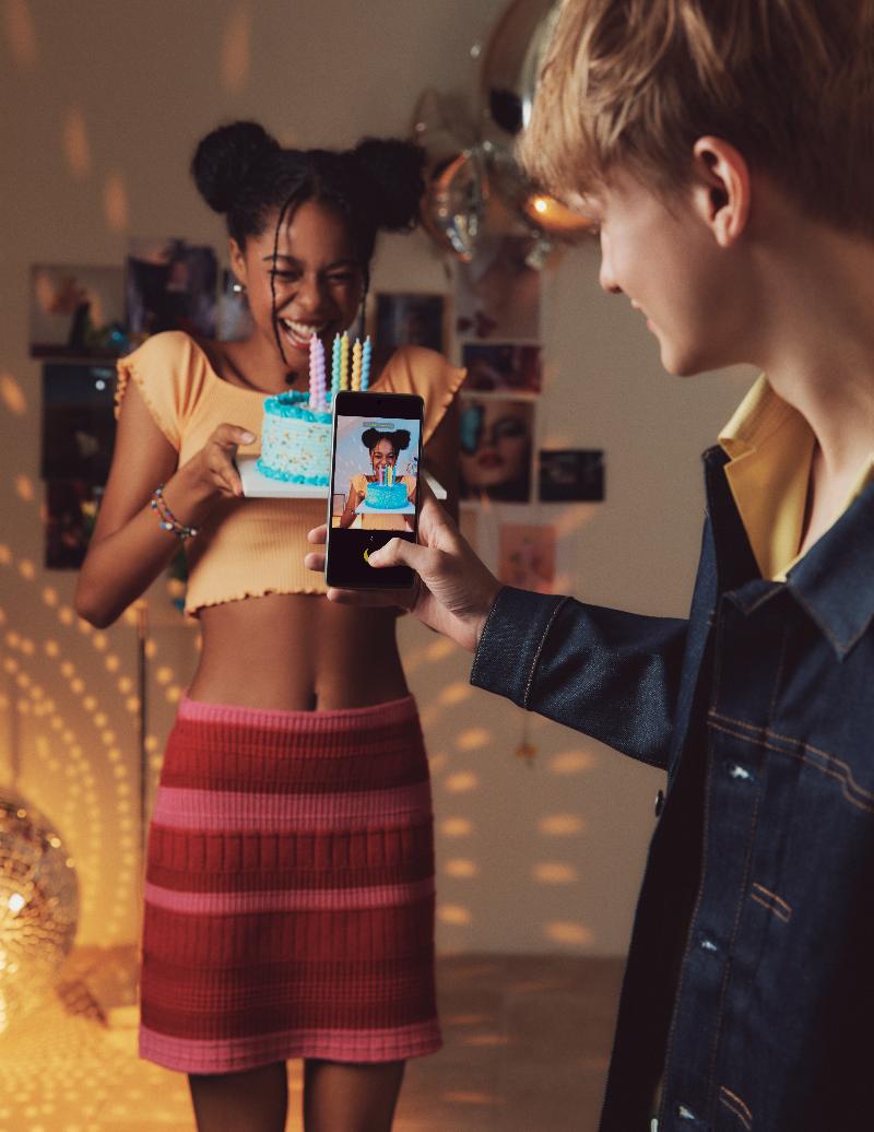 女神节赠送亲友的绝佳礼物三星GalaxyA535G颜值高体验好