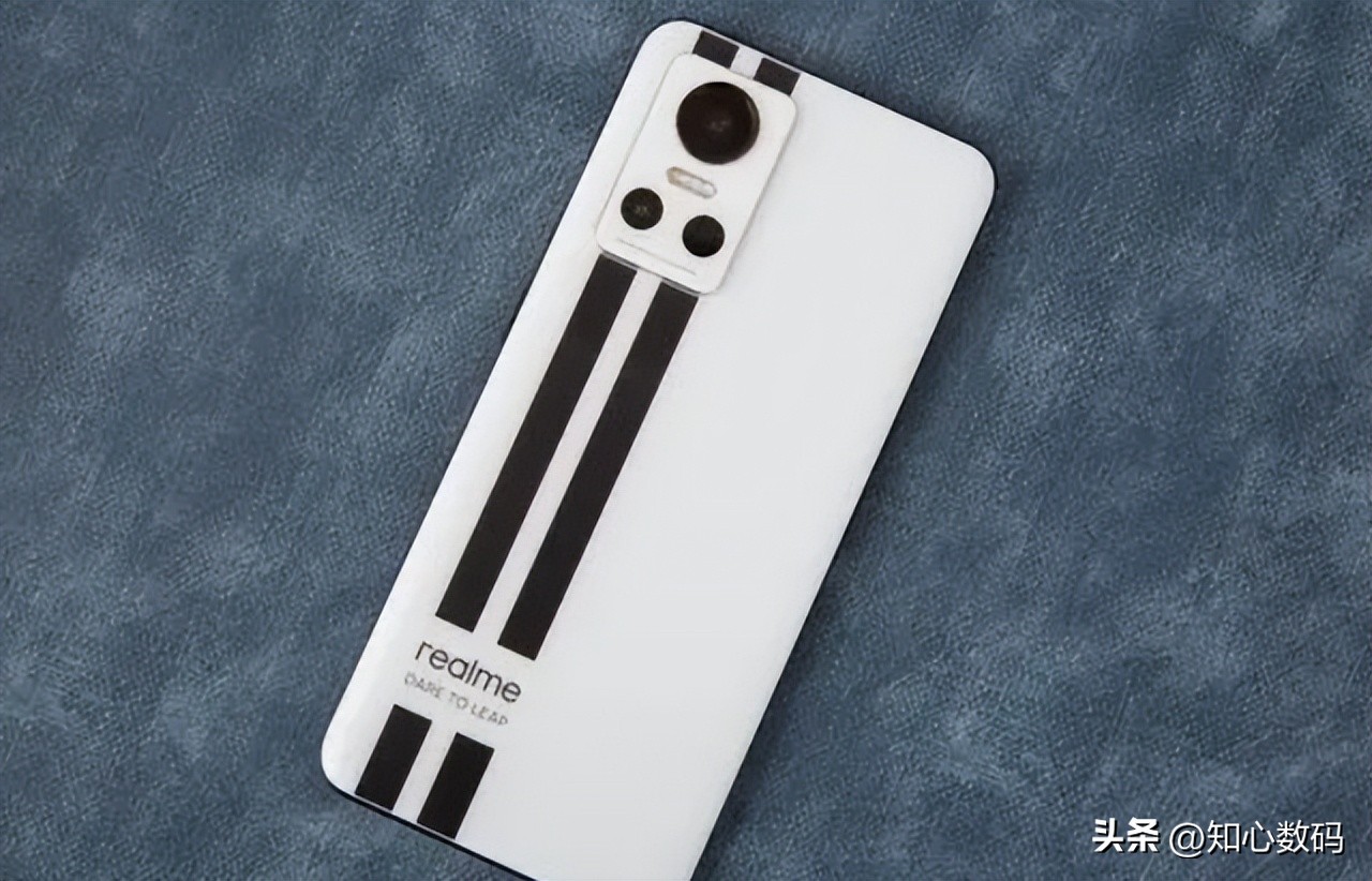 realme官宣全球首发150w快充,realme150w快充发布时间