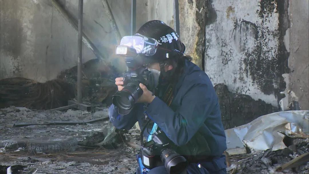 濠氱罕褰辨ゼ涔辫薄涓涚敓,濠氱罕鎽勫奖榛戝箷鐪熺浉