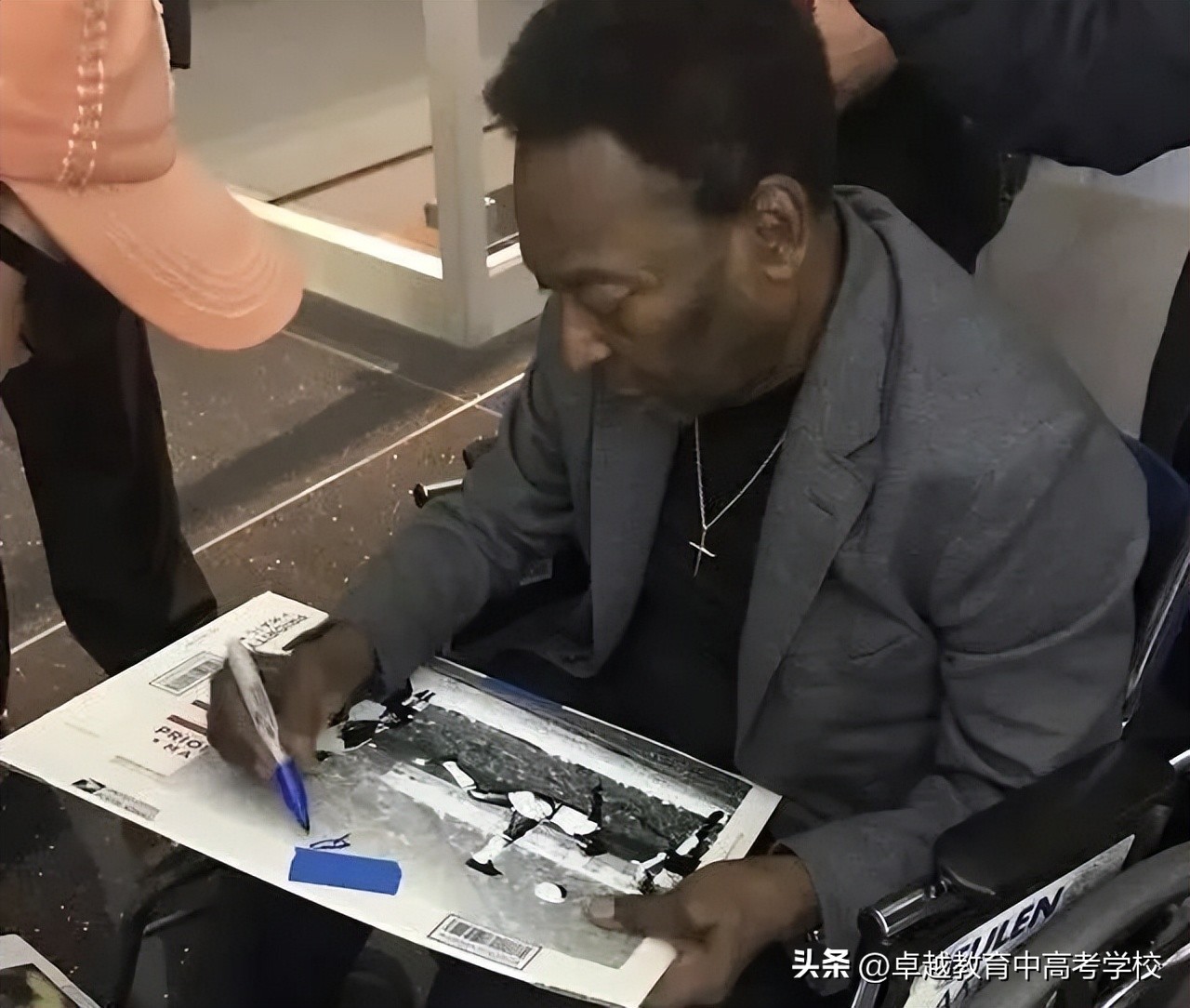 球王贝利去世享年82岁,球王贝利去世终年82岁一路走好