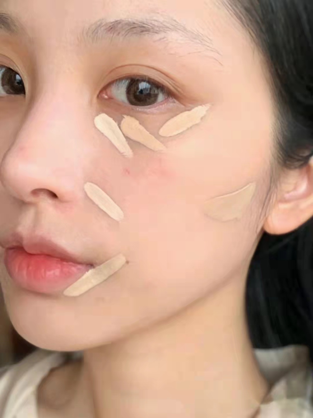 哪种平价粉底液好用不脱妆不卡粉,粉底液遮瑕持久不脱妆不卡粉平价