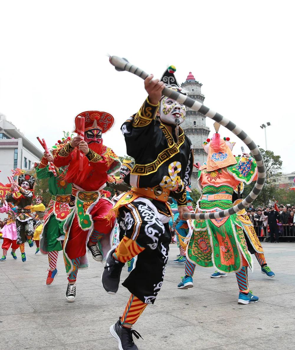 英歌和腰鼓,英歌和锣鼓