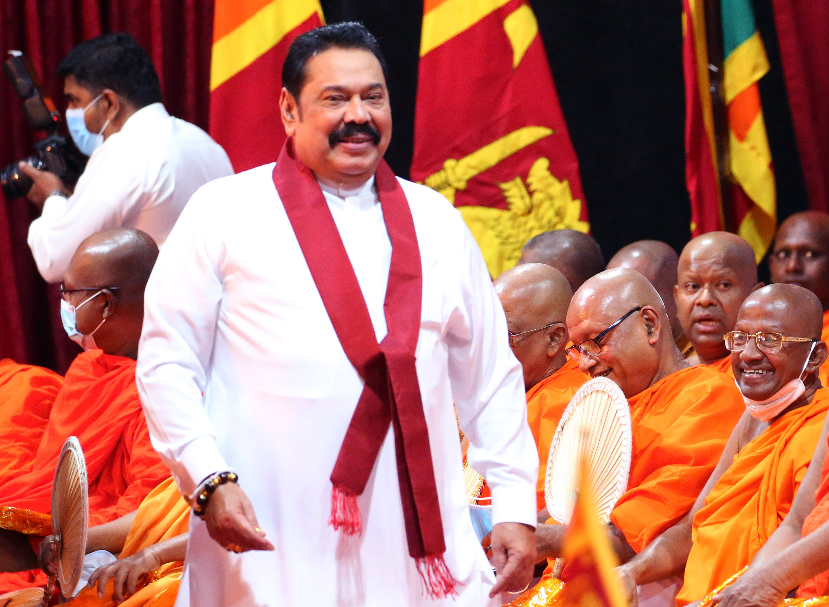 斯里兰卡破产跟美国有关系吗,斯里兰卡宣布破产后现状