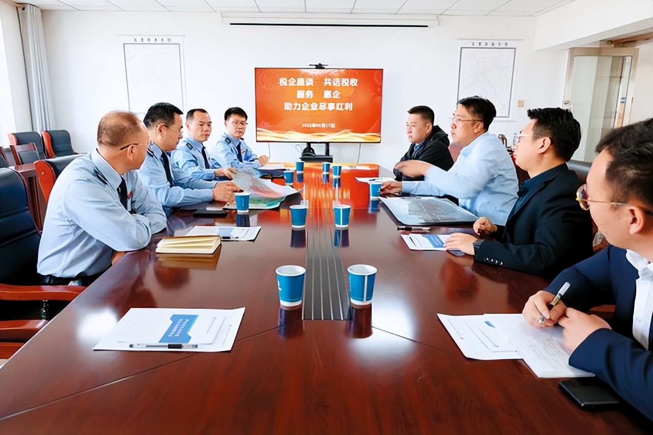 税务局严格落实政策优化纳税服务,税务局精细服务降低涉税风险措施