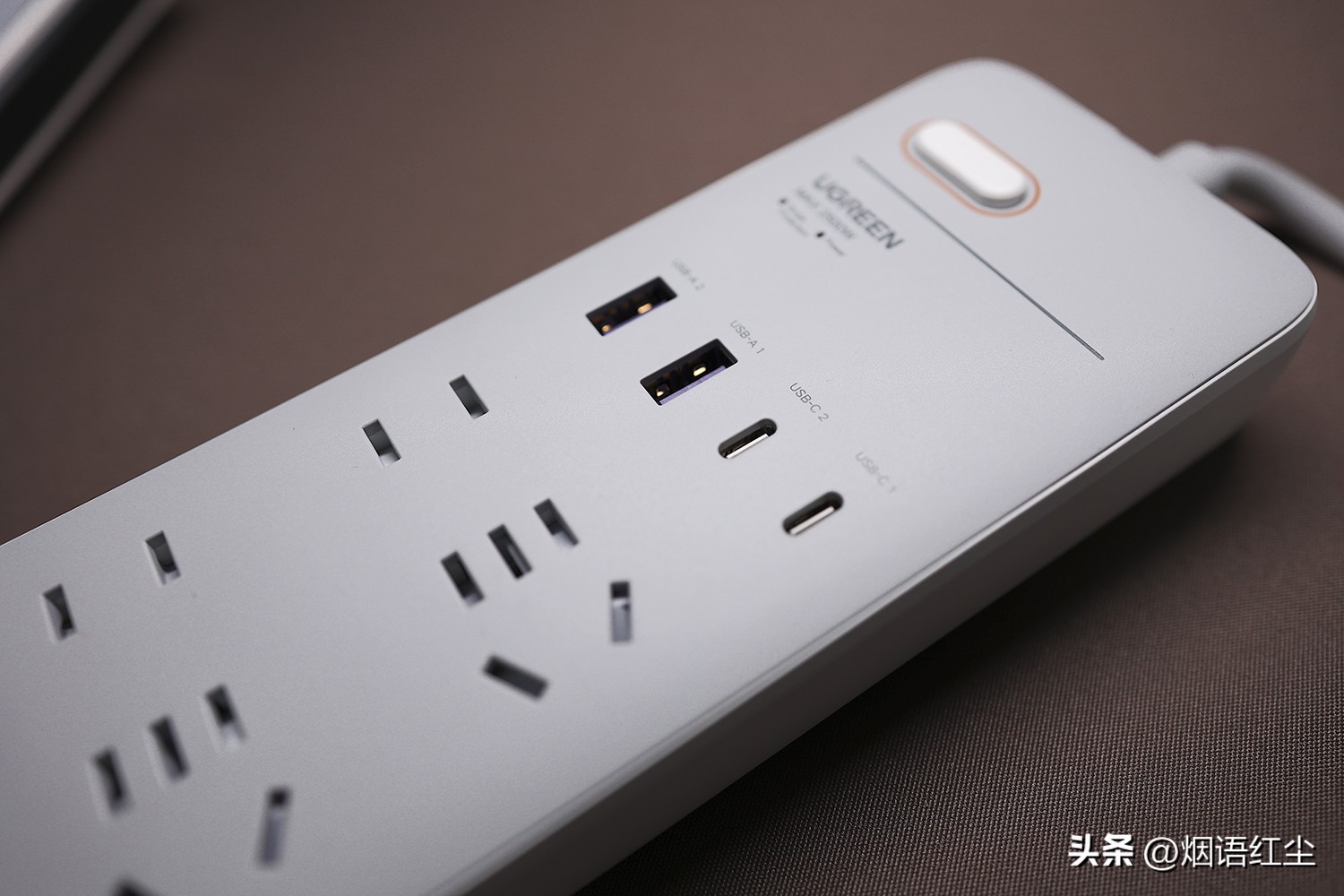 为了忽悠媳妇直播，我入手了一套专业设备