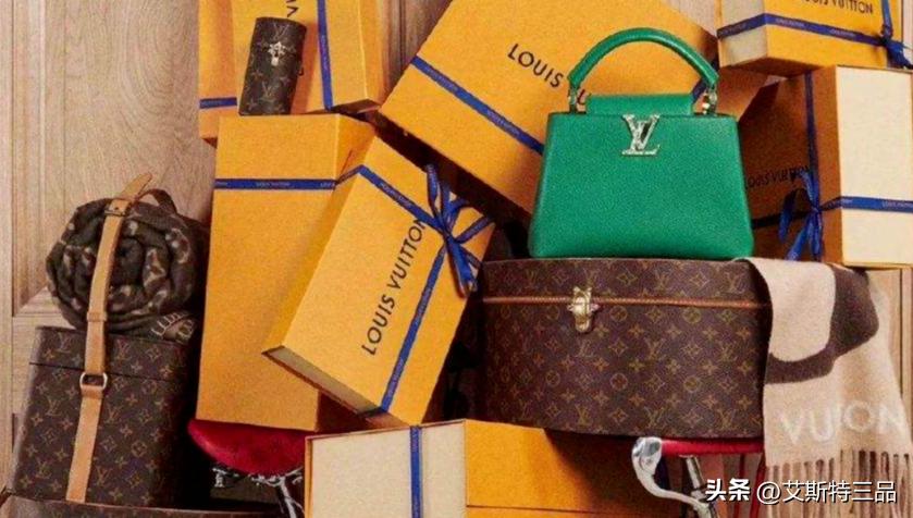 高端品牌女装优衣库,正品优衣库斜挎小包女